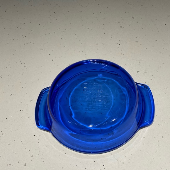 Vintage anchor hocking 1.5 quart casserole dish with lid in cobalt blue - Picture 5 of 6